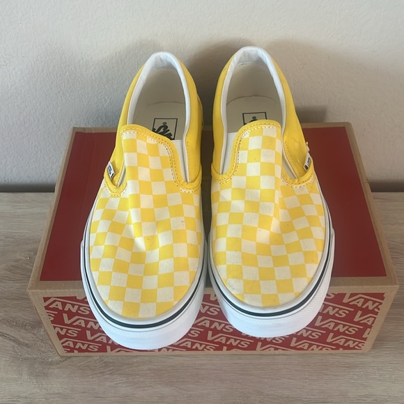 Men’s Vans Shoes - Picture 2 of 2